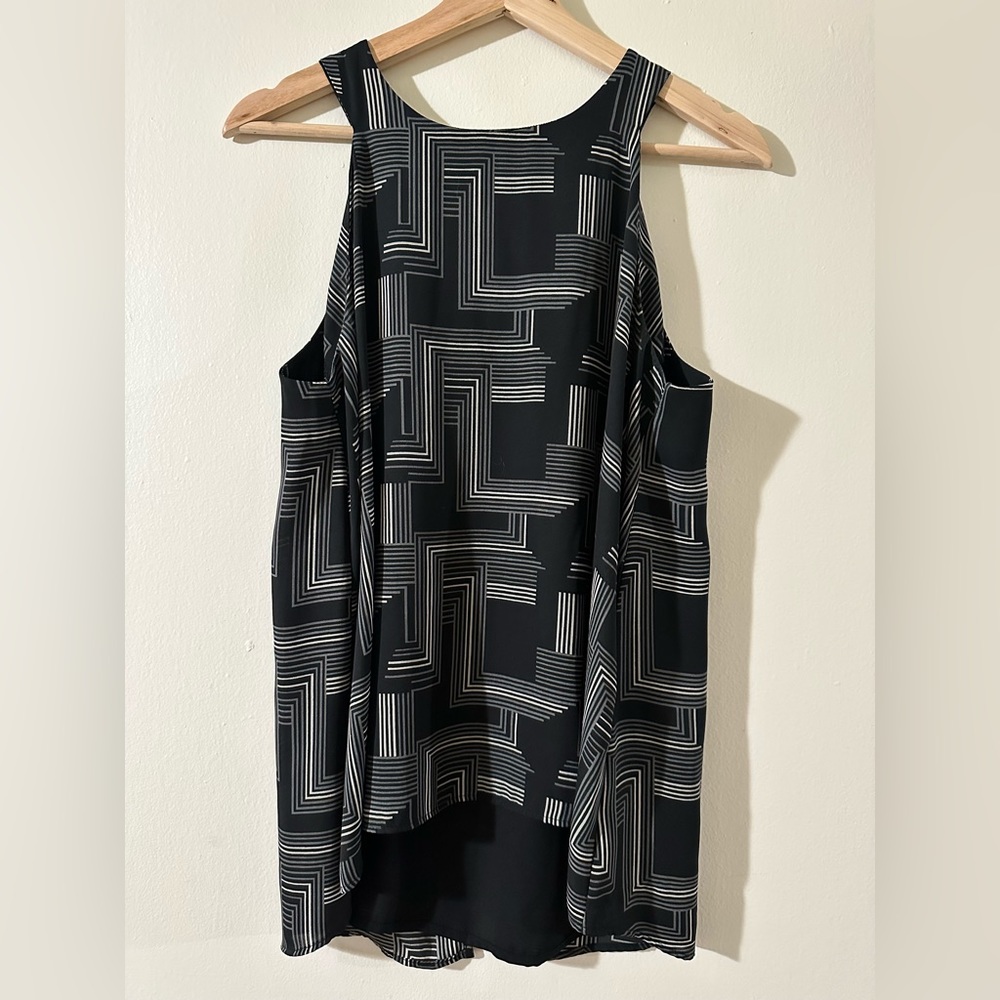 14th & Union sleeveless blouse